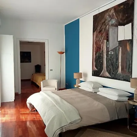 Bed & Breakfast Altera Domus 4*