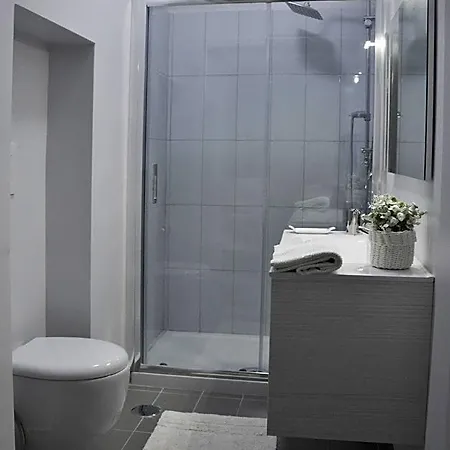 Altera Domus Nocleg ze śniadaniem 4*
